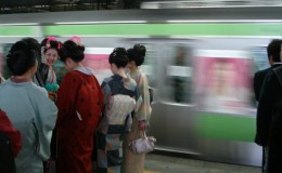 Celebrating the Kimono: Kimono No Hi