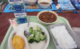 给食——轻品日本教育