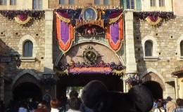 迪士尼海洋公园的万圣节庆典