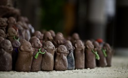 It's Okay in Japan : Different Country, Different Culture